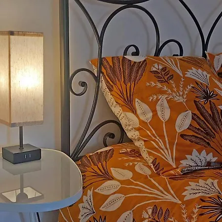 Guest house Spacieuse Avec Jardin Chennevieres-sur-Marne