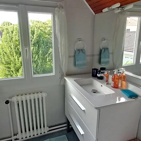 Spacieuse Avec Jardin Guest house Chennevieres-sur-Marne
